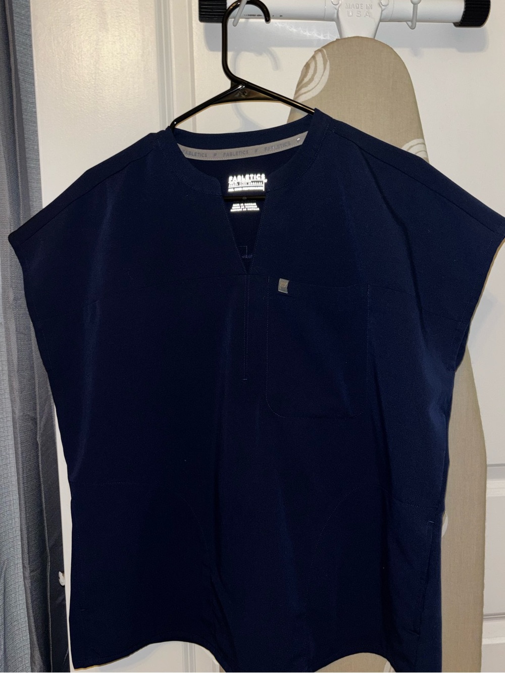 Fabletics Evolve Oversized Scrub Top – Navy Blue
